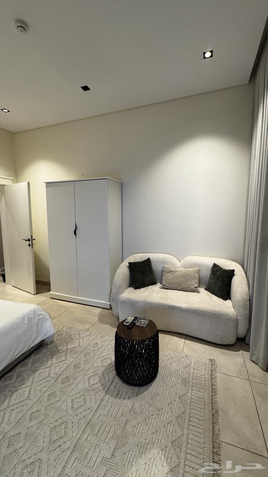 شقة 1 غرف في العارض 2