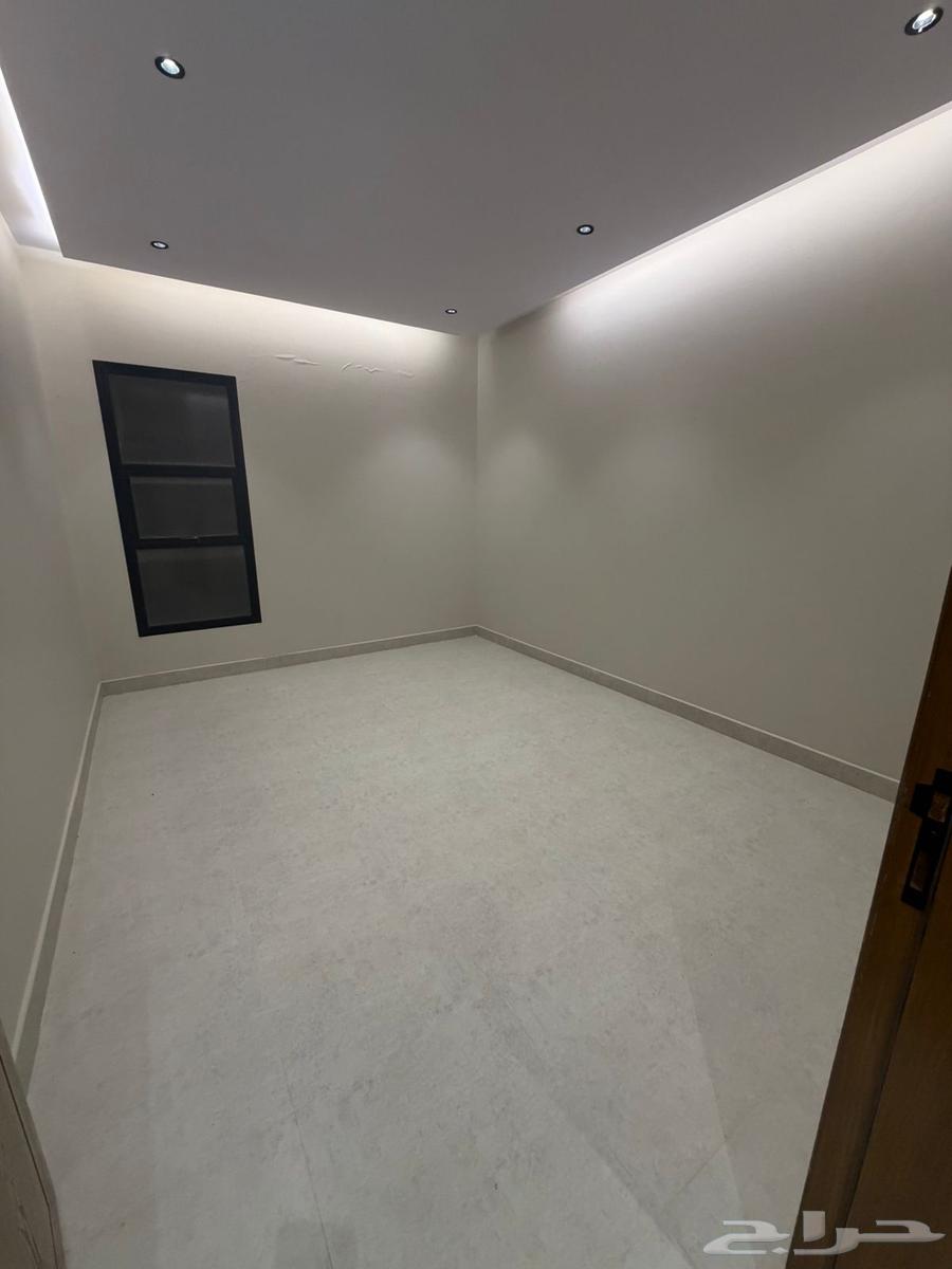 شقة 3 غرف في الرمال 2