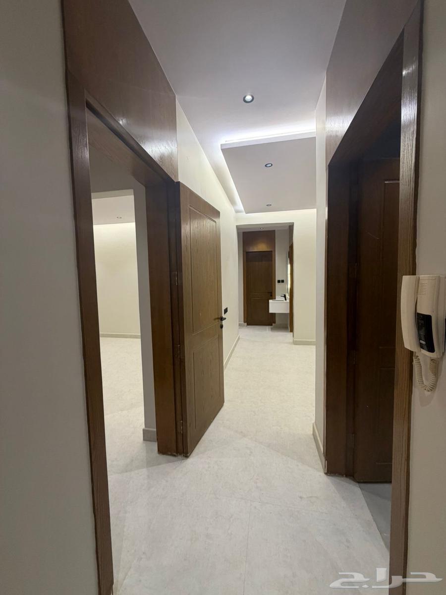 شقة 3 غرف في الرمال 6