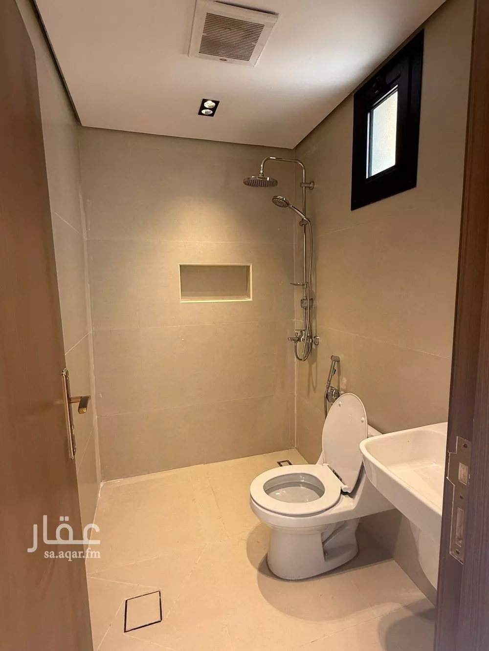 دور 4 غرف في الربوة 16