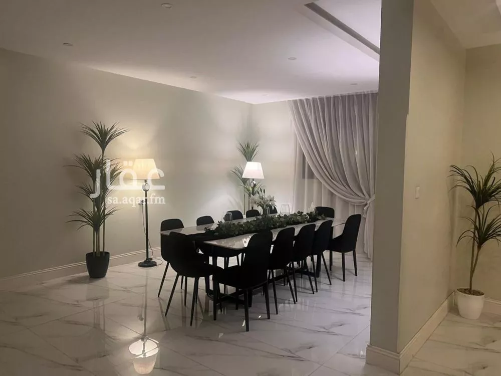 أرض 930 م² في الروضة 5