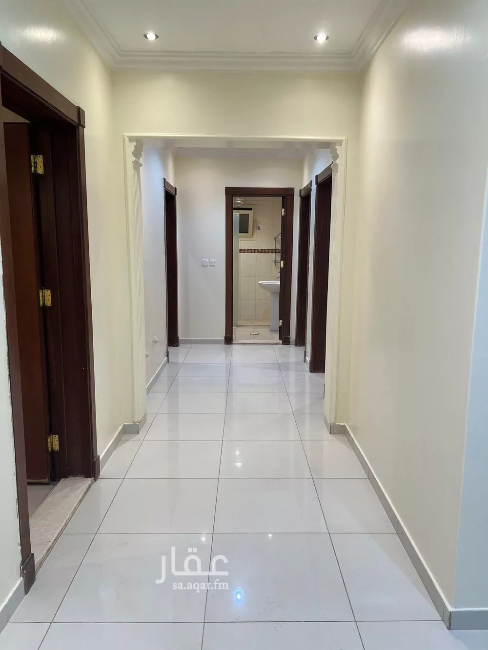 شقة 4 غرف في الريان 6