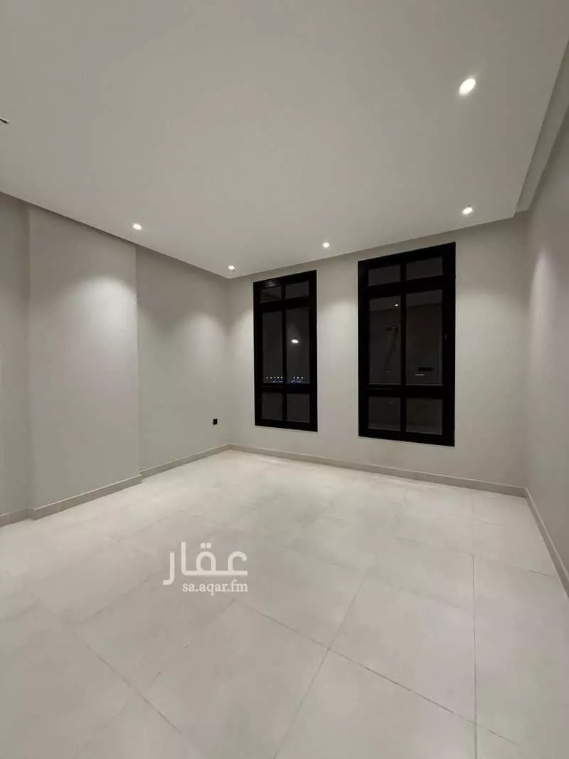 شقة 5 غرف في الواحة 4