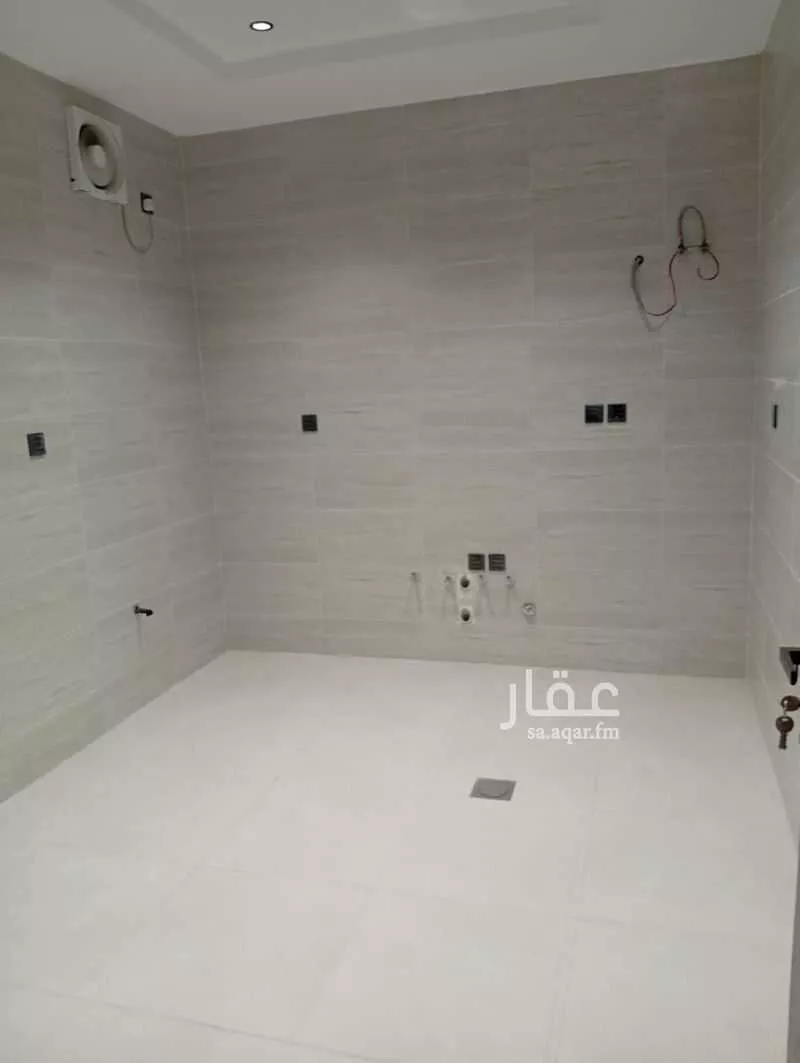 شقة 4 غرف في النزهة 2