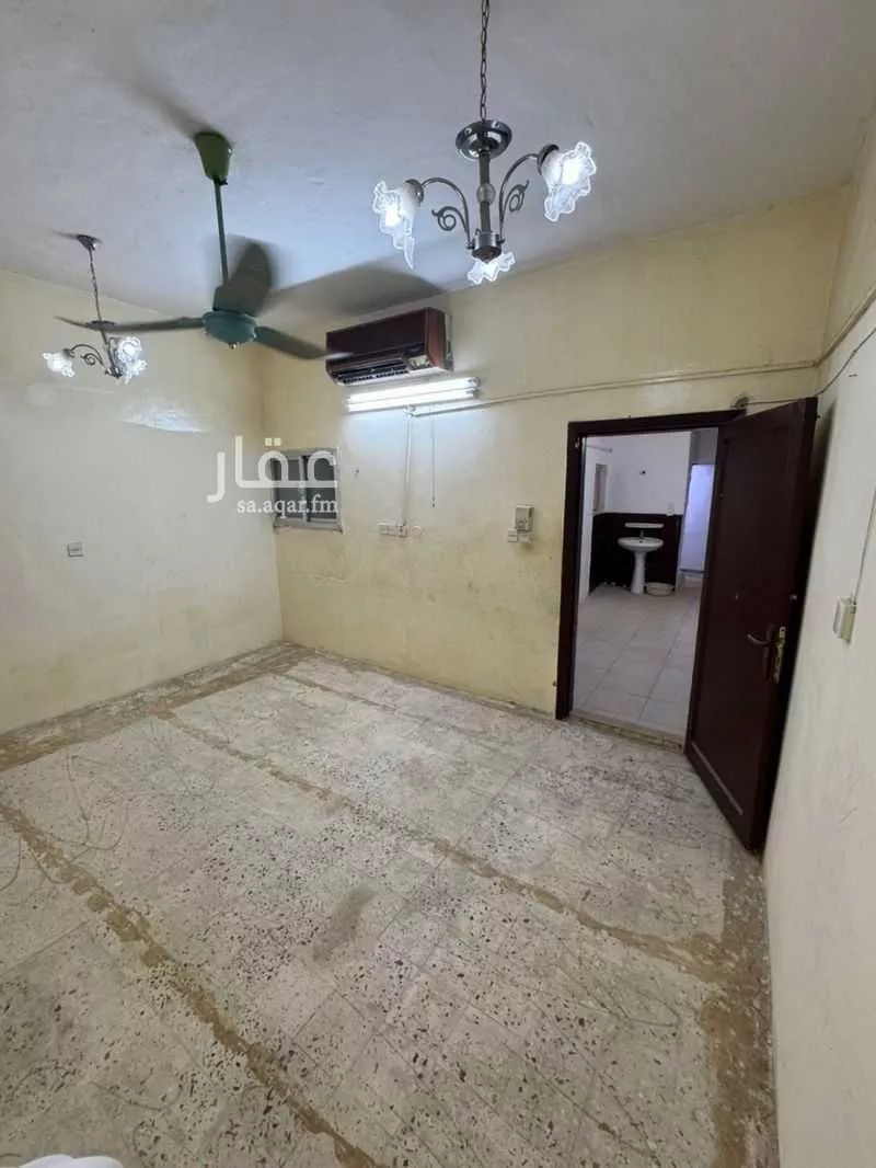 فيلا 5 غرف في الدريهمية 6