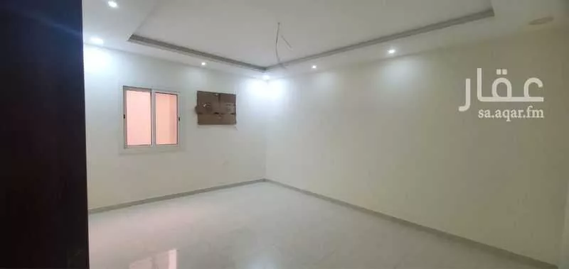 شقة 4 غرف في طيبة 12