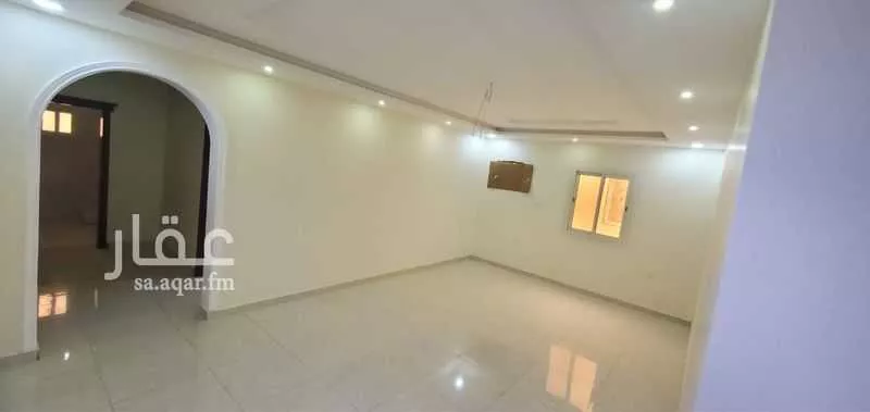 شقة 4 غرف في طيبة 6