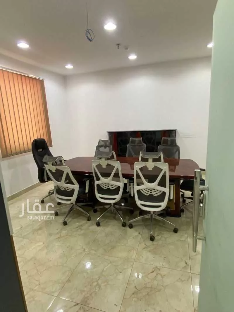 عمارة 690 م² في المنار 4