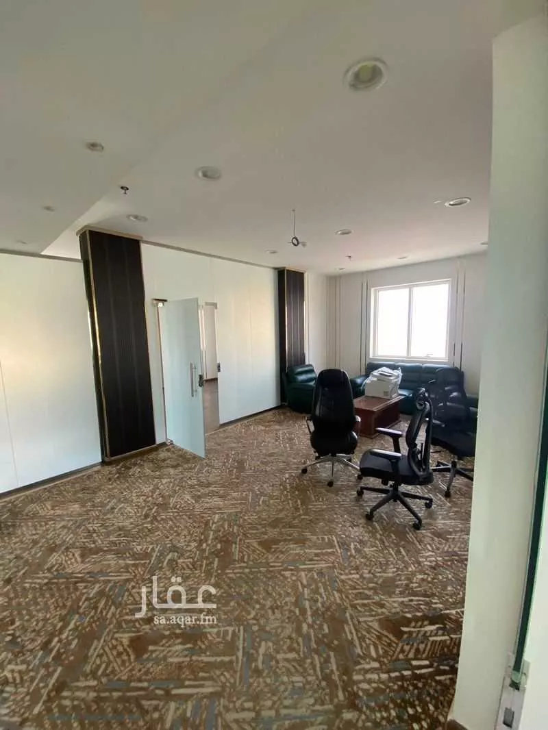 عمارة 690 م² في المنار 7