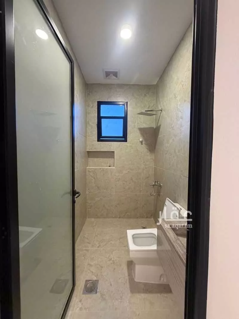 شقة 4 غرف في الروضة 11