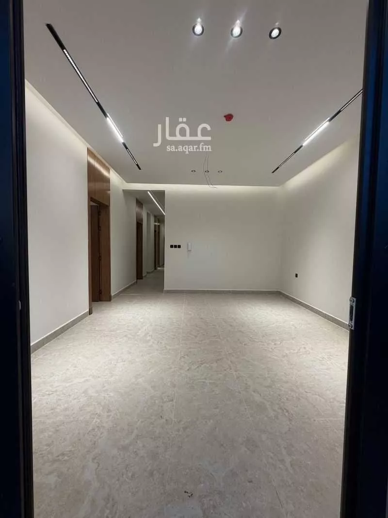 شقة 4 غرف في الروضة 3