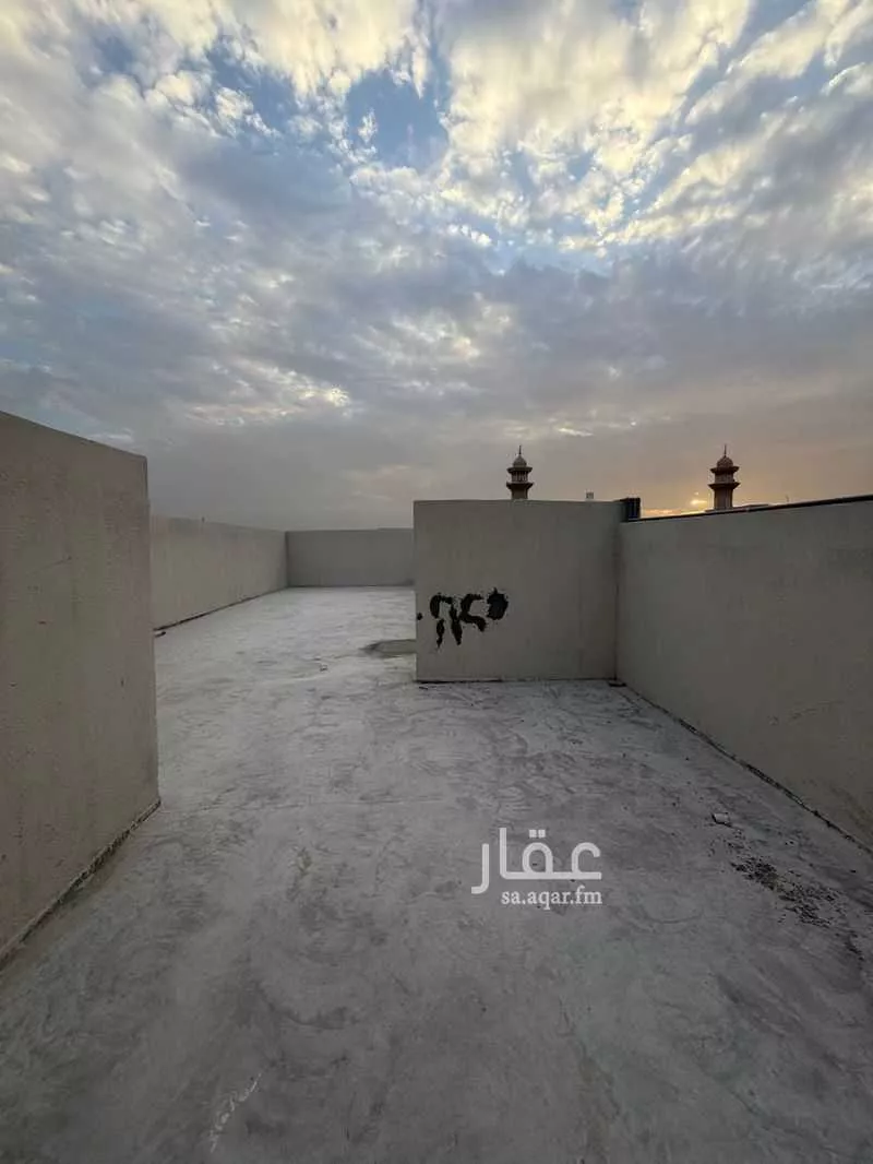 شقة 4 غرف في الروضة 30