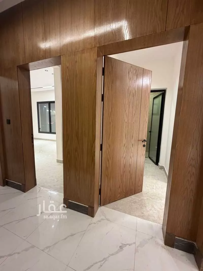 شقة 4 غرف في الروضة 4