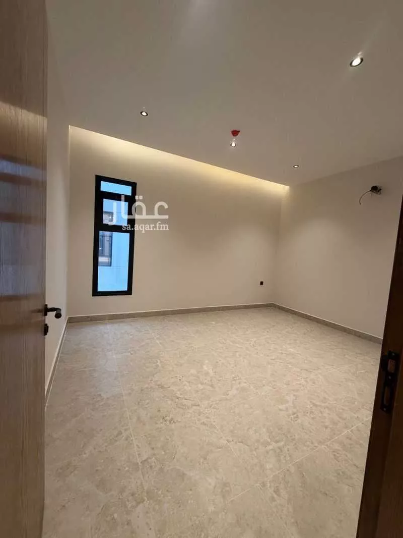 شقة 4 غرف في الروضة 9