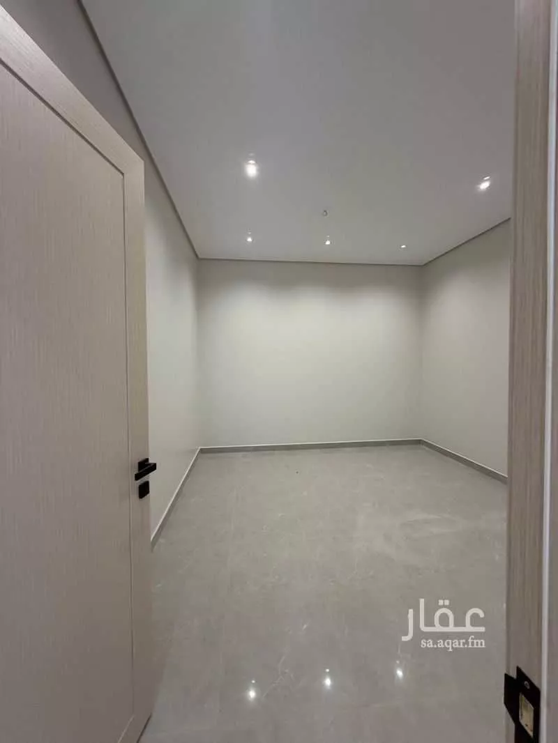 شقة 6 غرف في ضاحية الملك فهد 20