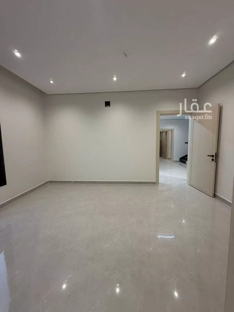 شقة 6 غرف في ضاحية الملك فهد 23