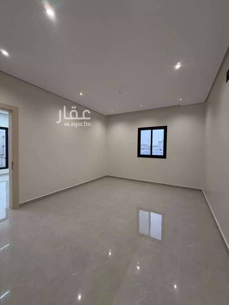 شقة 6 غرف في ضاحية الملك فهد 26