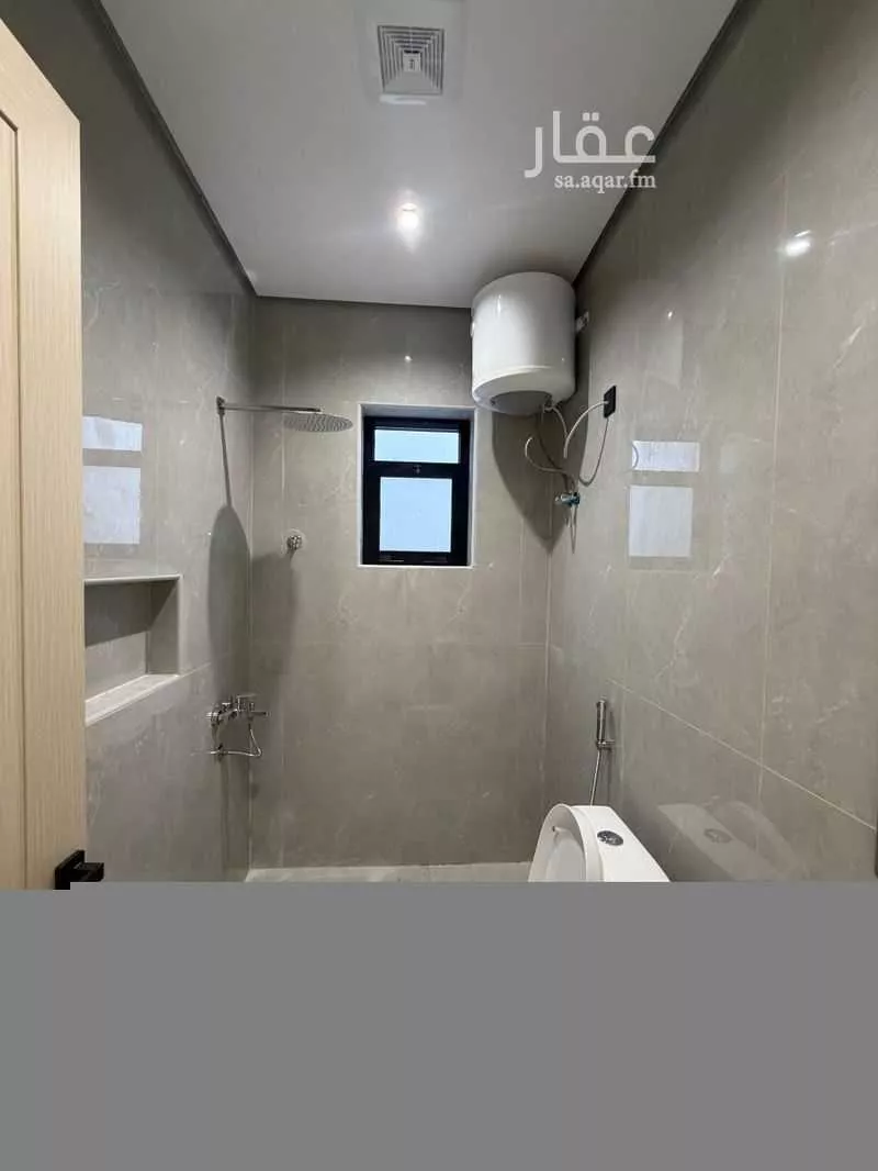 شقة 6 غرف في ضاحية الملك فهد 9