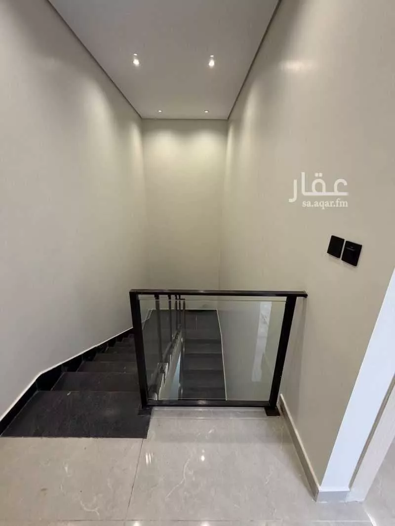 شقة 6 غرف في ضاحية الملك فهد 10