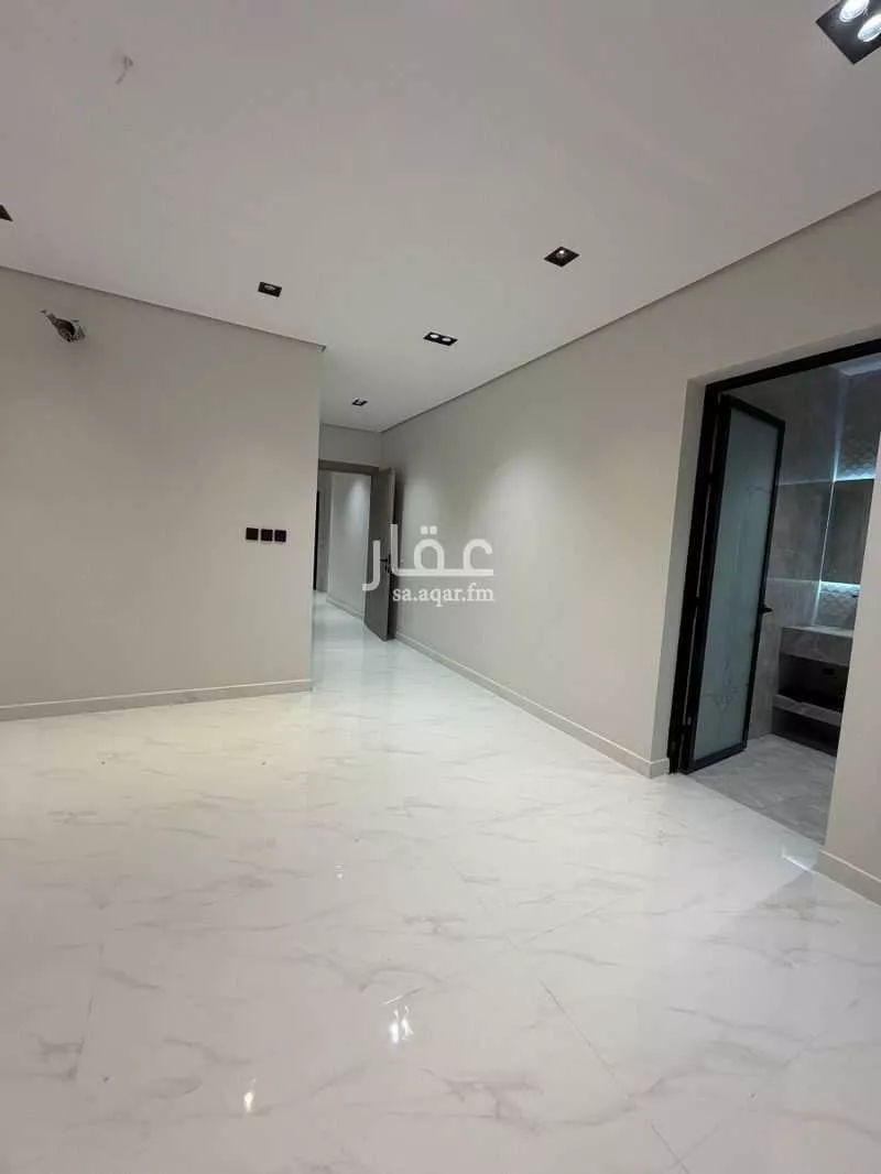 شقة 5 غرف في ضاحية الملك فهد 14