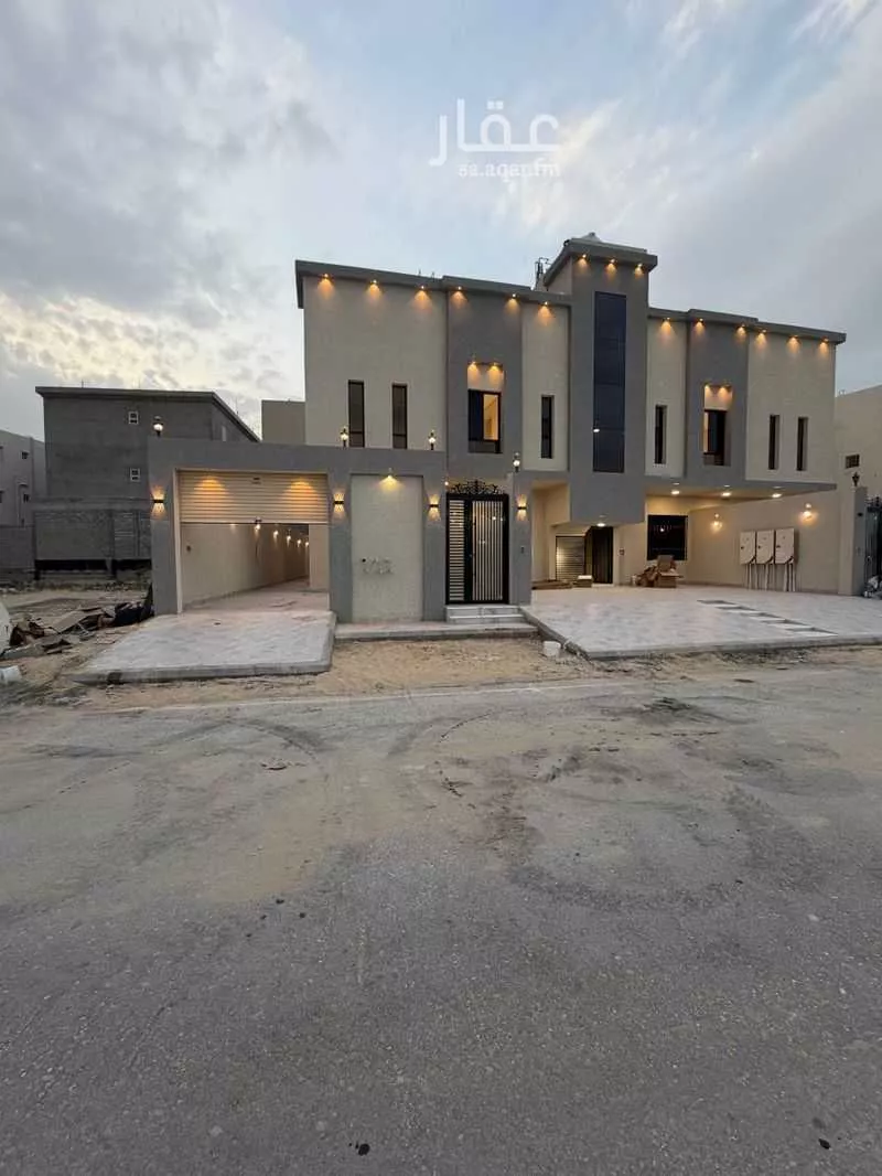 شقة 5 غرف في ضاحية الملك فهد 4