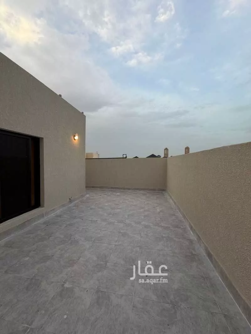 شقة 5 غرف في ضاحية الملك فهد 5