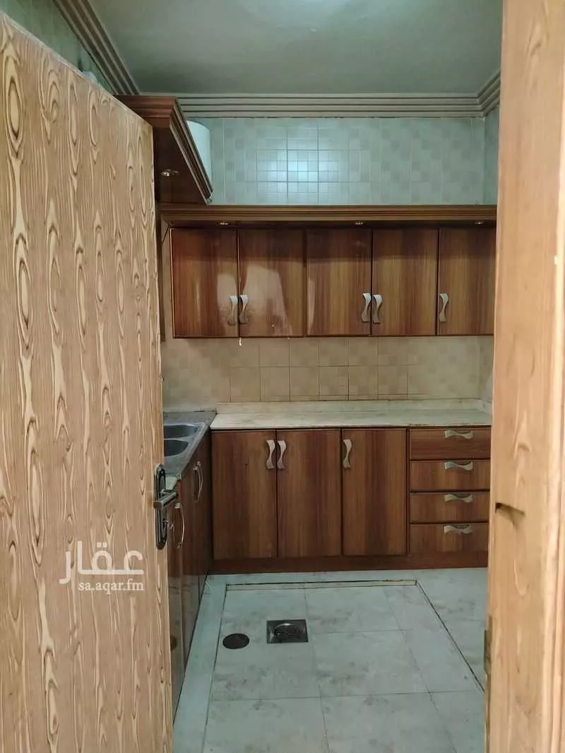 شقة 3 غرف في الوادي 5