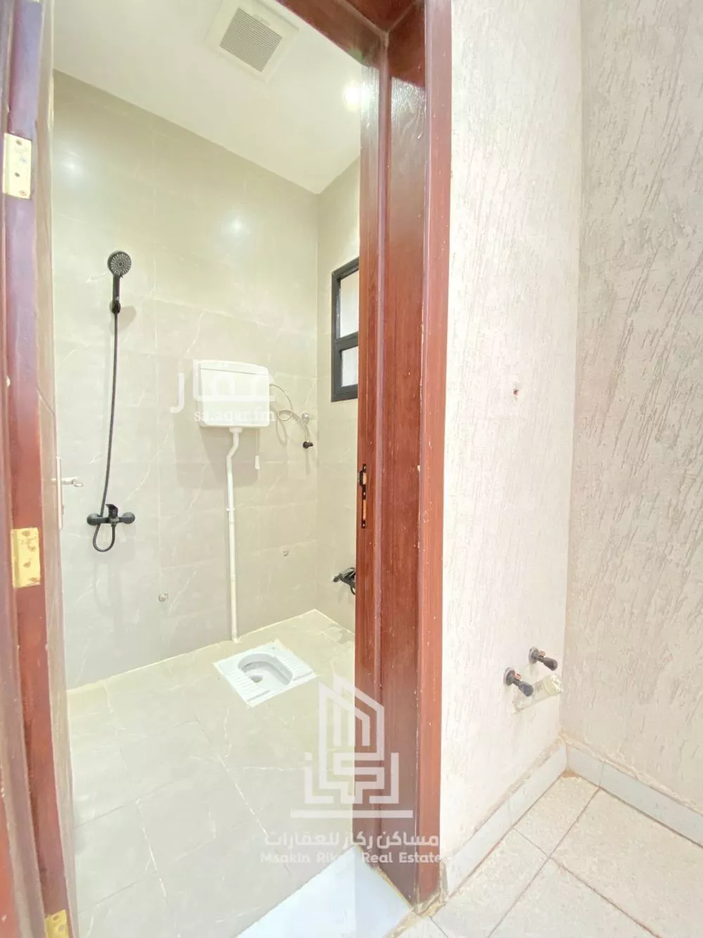 دور 4 غرف في البرية 11