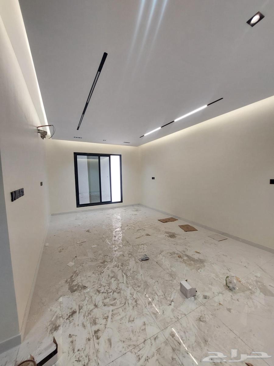 شقة 5 غرف في احد 4