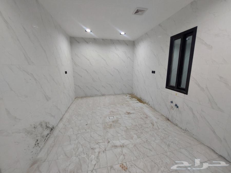 شقة 5 غرف في احد 7