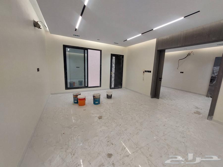 شقة 5 غرف في احد 8