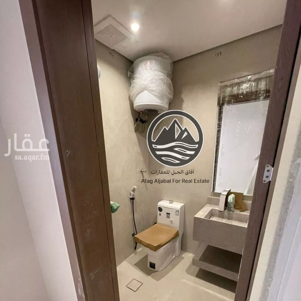 2 bedroom floor in Al Olaya 6