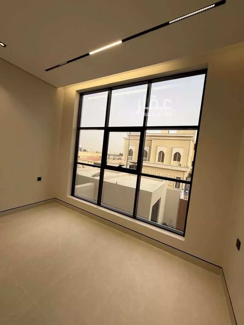 فيلا 4 غرف في الرمال 5