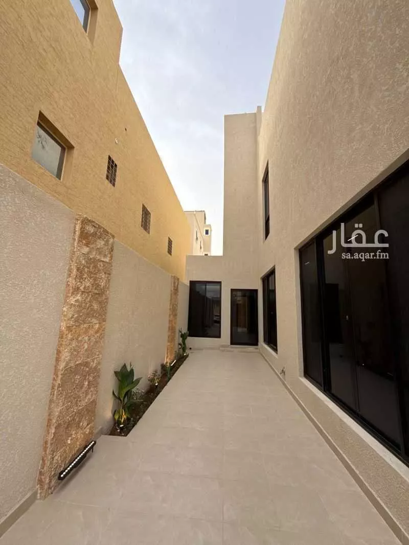 فيلا 4 غرف في الرمال 6