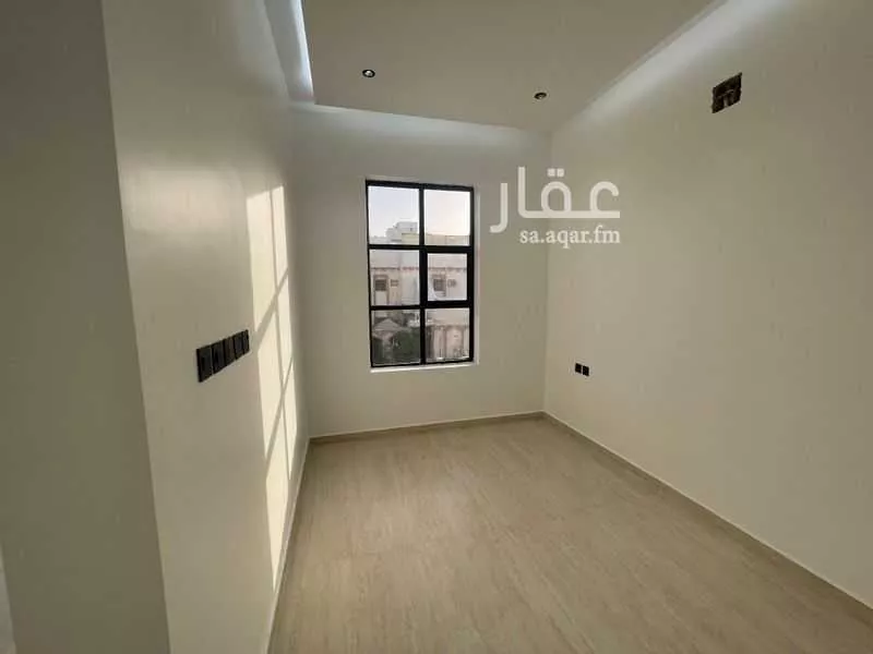 فيلا 6 غرف في العريجاء الوسطى 16