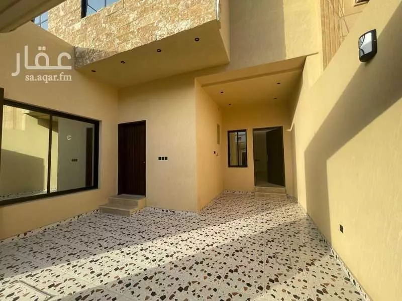 فيلا 6 غرف في العريجاء الوسطى 3