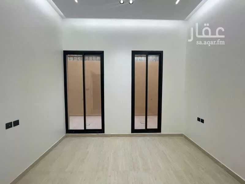 فيلا 6 غرف في العريجاء الوسطى 7