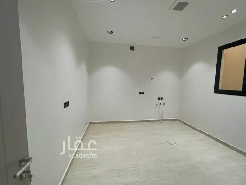 فيلا 6 غرف في العريجاء الوسطى 9