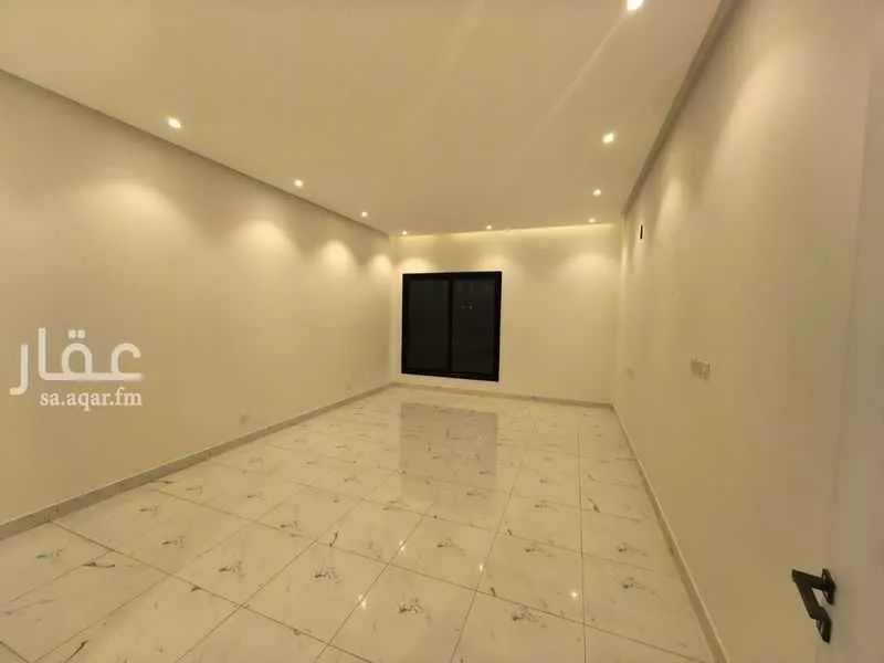 فيلا 7 غرف في العارض 4