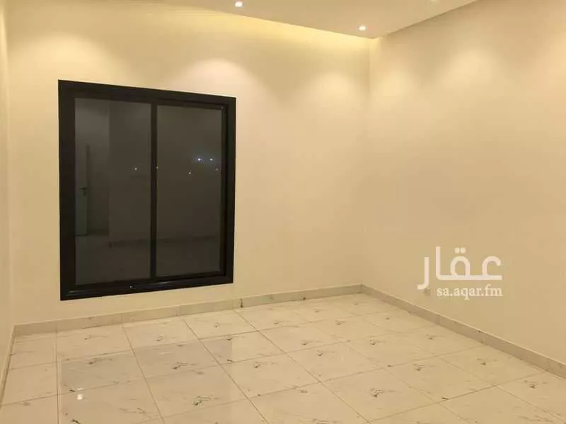 فيلا 7 غرف في العارض 5