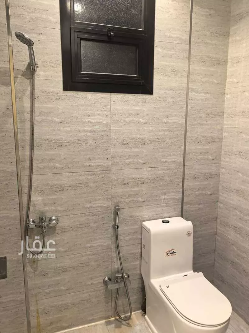 فيلا 7 غرف في العارض 8