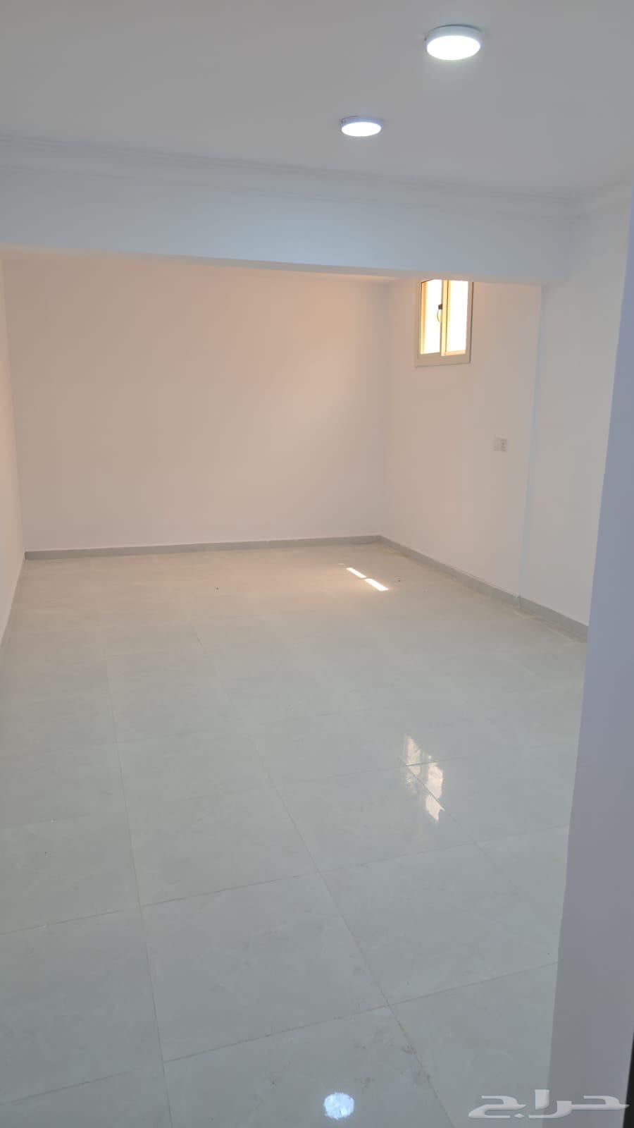 شقة 4 غرف في العوالي 4