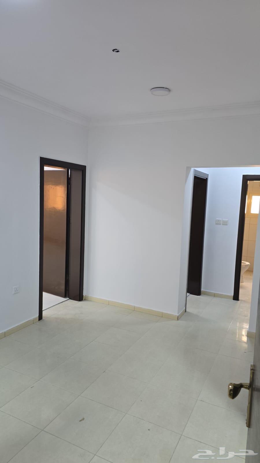 شقة 4 غرف في العوالي 5