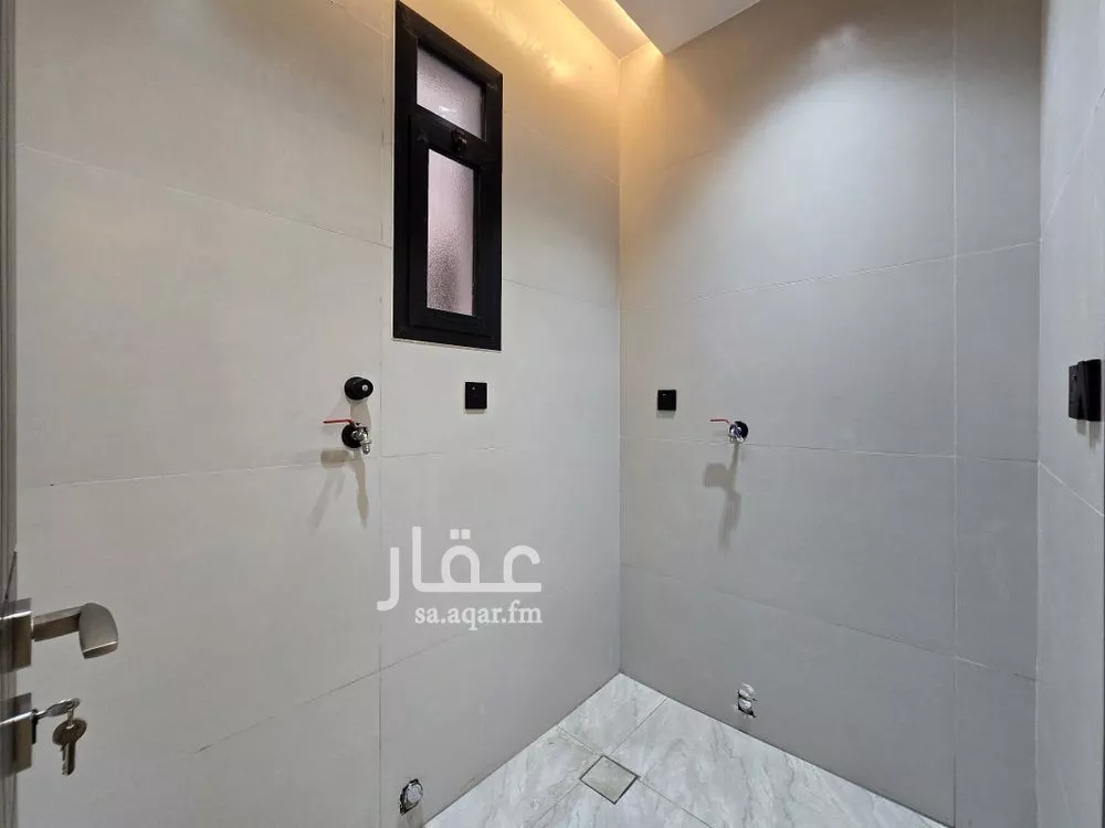 9 bedroom apartment in Al Kakiyyah 6