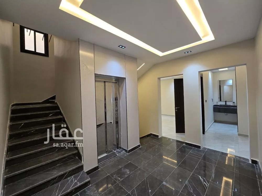 9 bedroom apartment in Al Kakiyyah 7