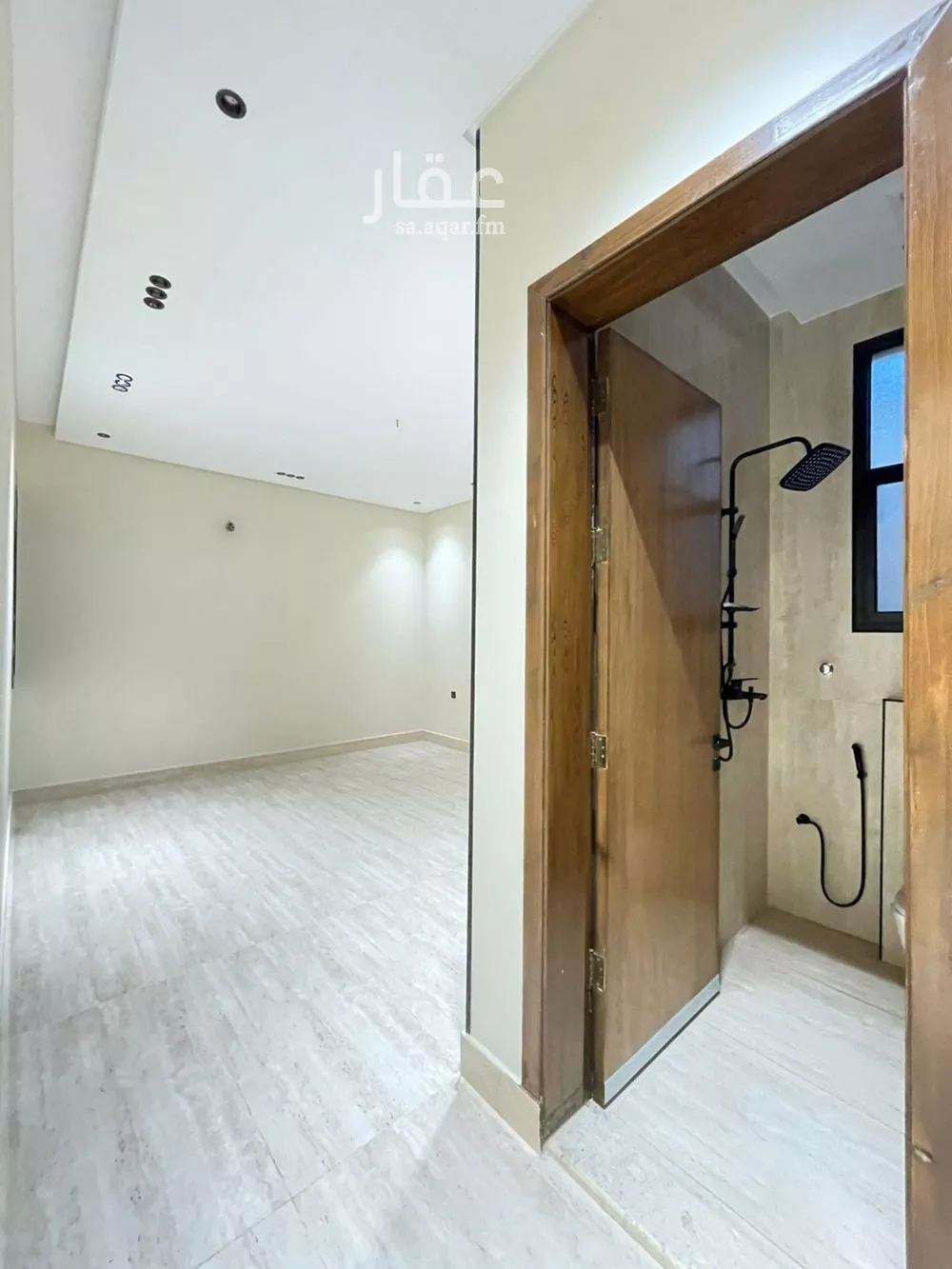 فيلا 10 غرف في الملك فهد 6