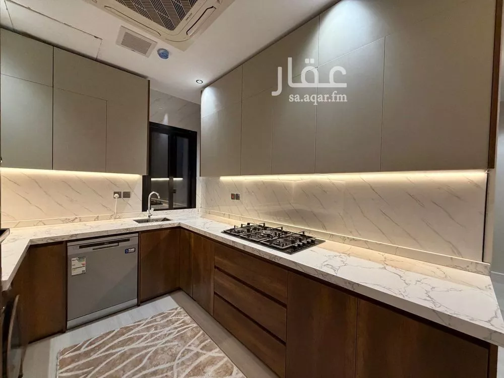3 bedroom apartment in Al Mahdiyyah 5