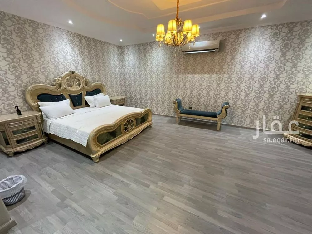 6 bedroom villa in Al Amwaj 16