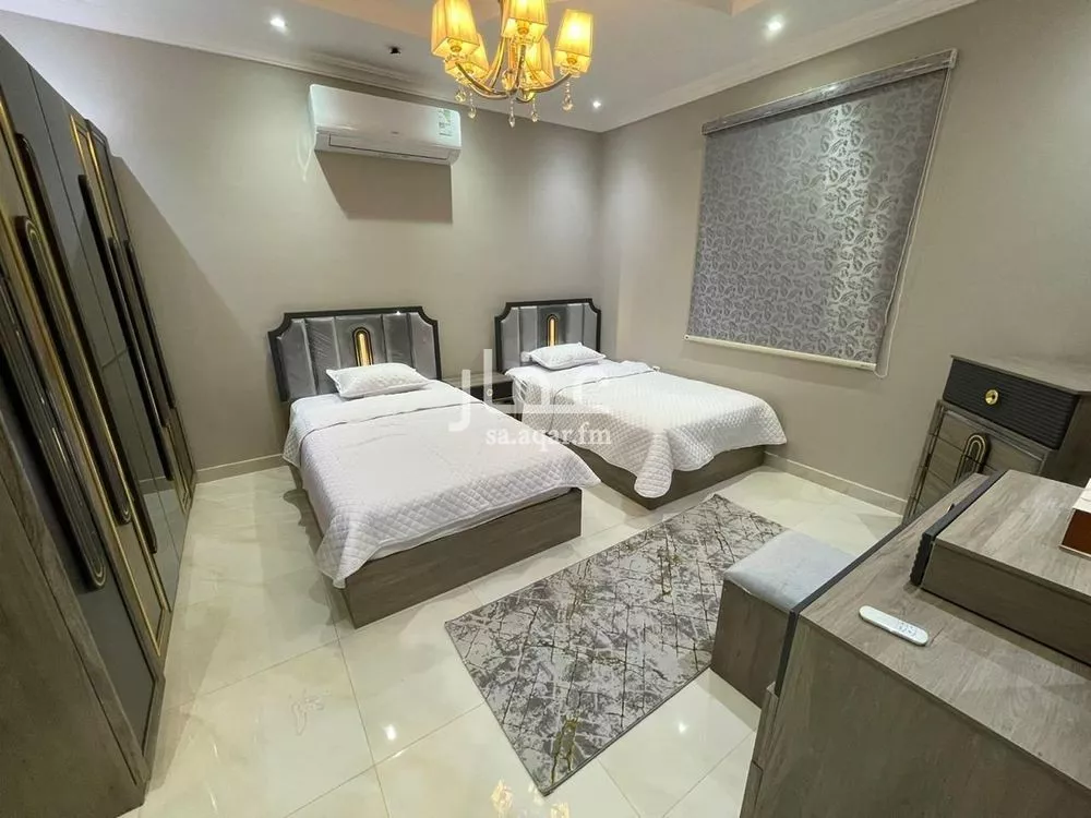 6 bedroom villa in Al Amwaj 6