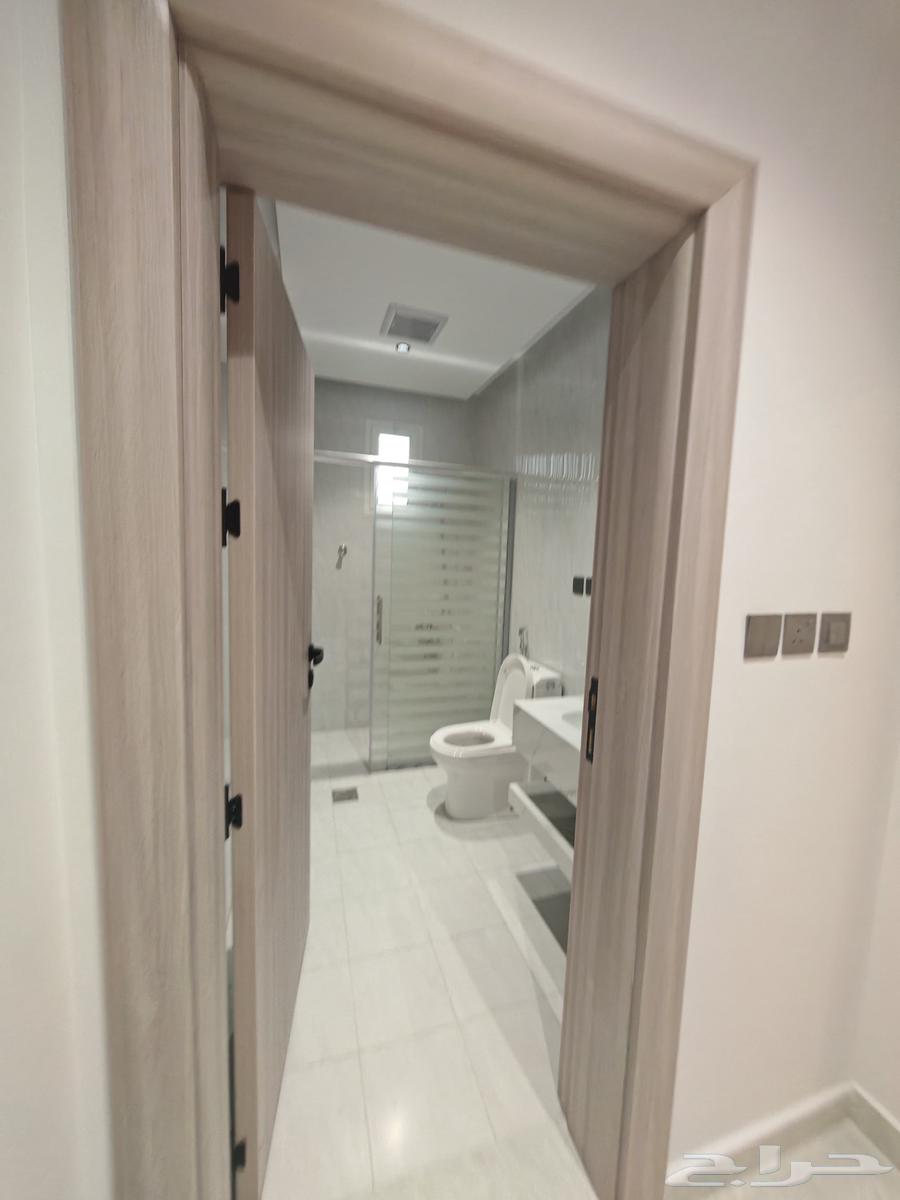 شقة 4 غرف في أبوبريقاء 13